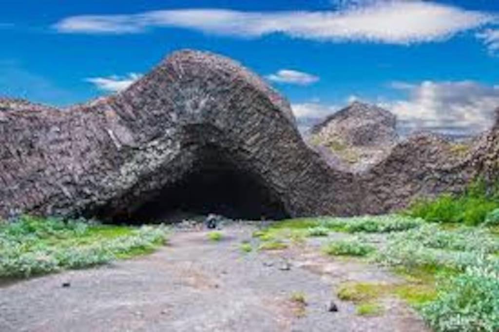 Cabin In The Lava. Near Husavik Skogar  外观 照片